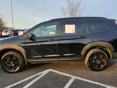 Used 2022 Honda Pilot TrailSport image 16