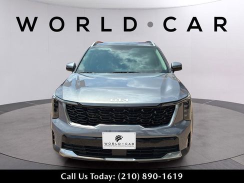 Used 2025 Kia Sorento S w/ Panoramic Sunroof Package FWD image 17