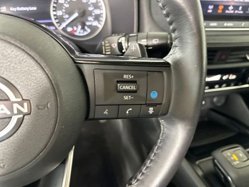 Used 2023 Nissan Rogue SV w/ SV Premium B Package AWD/4WD image 16