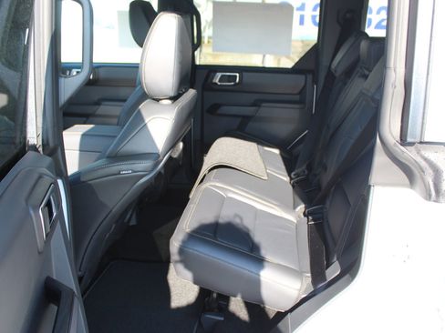 New 2025 Ford Bronco Badlands AWD/4WD image 17