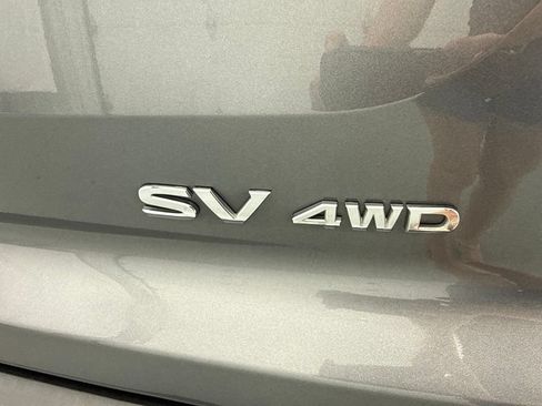 Used 2024 Nissan Pathfinder SV AWD/4WD image 11