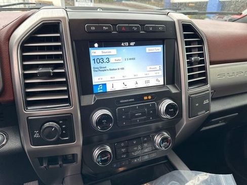 Used 2019 Ford F250 Platinum w/ Platinum Ultimate Package image 10