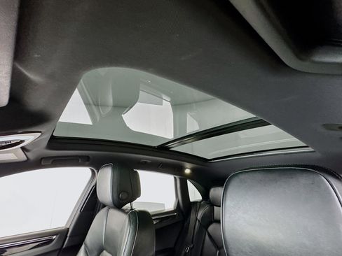 Used 2023 Porsche Macan image 5