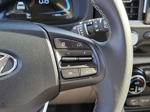 New 2026 Hyundai Venue SEL image 6