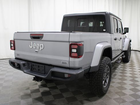 Used 2020 Jeep Gladiator Overland image 34