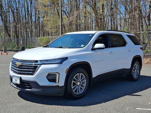 Used 2022 Chevrolet Traverse LT AWD/4WD image 3