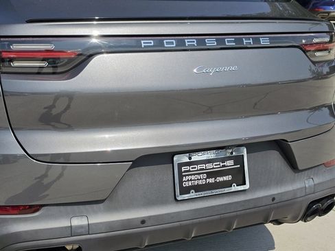 Certified 2023 Porsche Cayenne Coupe AWD/4WD image 40