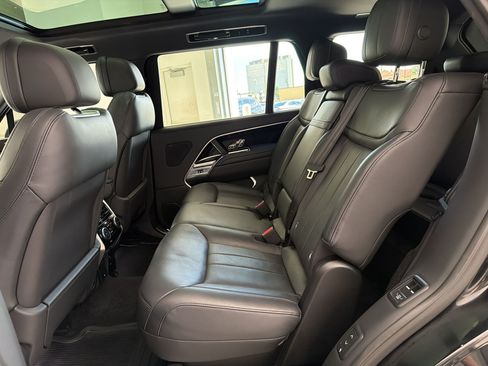 Used 2024 Land Rover Range Rover Long Wheelbase SE AWD/4WD image 22