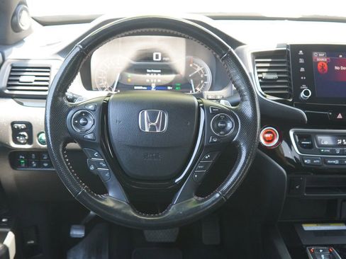 Used 2023 Honda Ridgeline Black Edition image 14