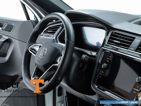 Used 2024 Volkswagen Tiguan SE R-Line FWD image 35