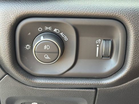 Used 2025 RAM 1500 Tradesman w/ Night Edition AWD/4WD image 22