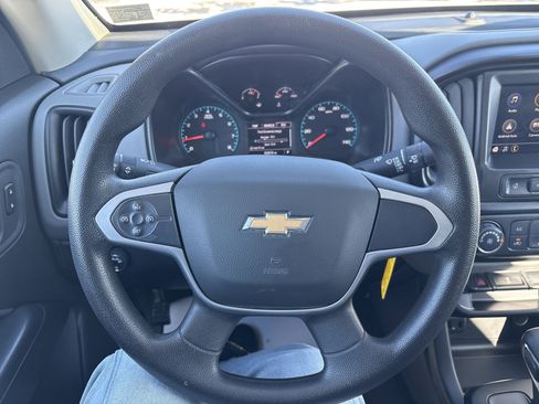 Used 2022 Chevrolet Colorado W/T w/ WT Convenience Package image 17