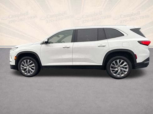 Used 2025 Buick Enclave Preferred image 2
