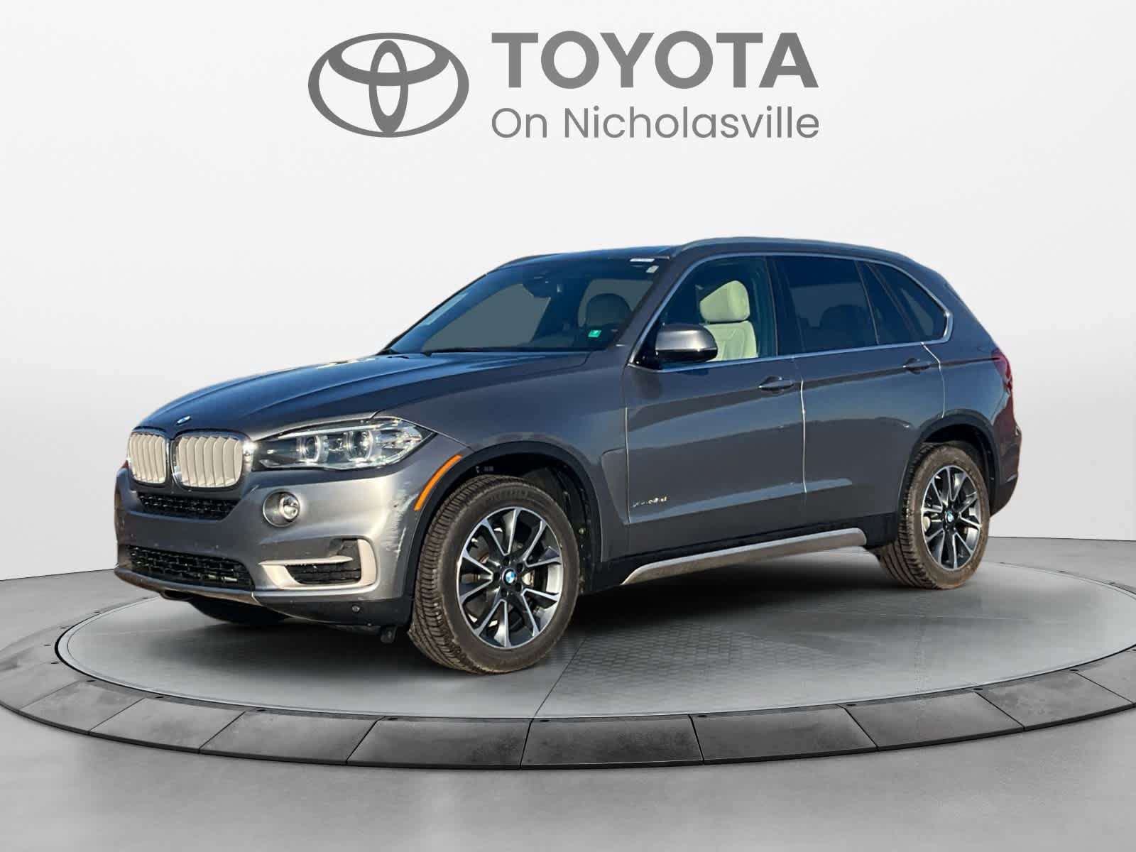 Used 2018 BMW X5 xDrive35d w/ Driving Assistance Package AWD/4WD image 1