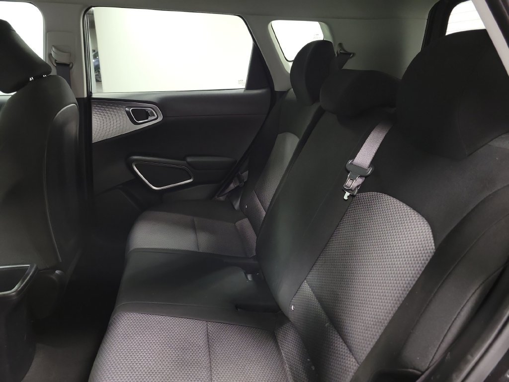 Used 2020 Kia Soul LX FWD image 28