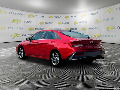 Used 2025 Hyundai Elantra Limited image 6