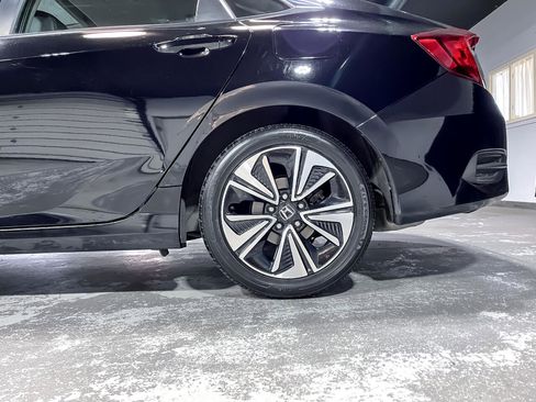 Used 2018 Honda Civic EX-L image 11