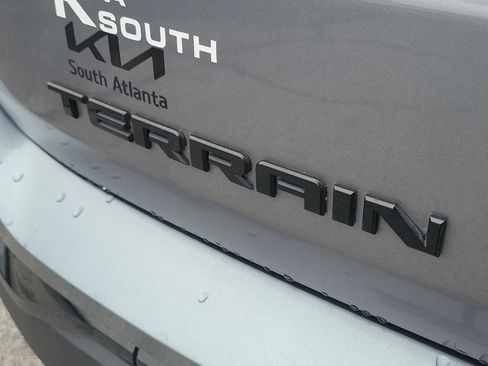 Used 2020 GMC Terrain SLE w/ Elevation Edition FWD image 8