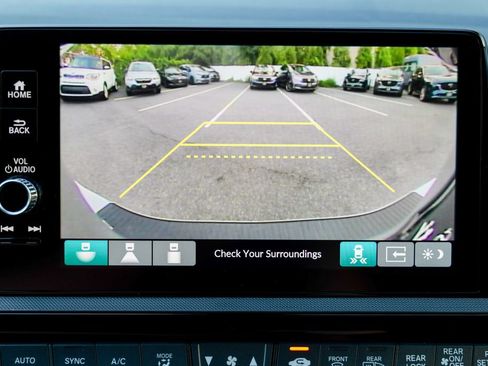 Used 2025 Honda Odyssey Elite image 56