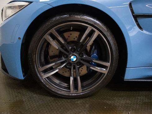 Used 2017 BMW M4 Coupe RWD image 9