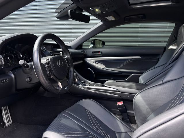 Used 2022 Lexus RC F w/ Premium Package RWD image 4