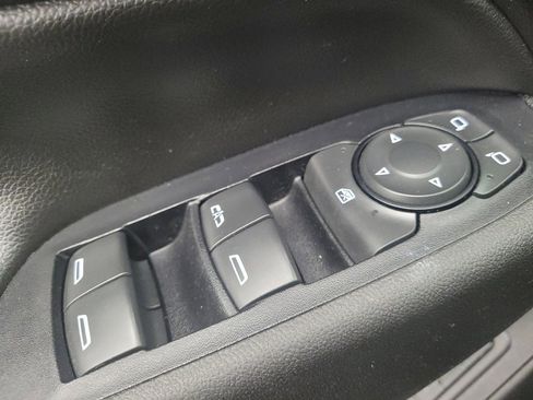 Used 2020 Chevrolet Equinox Premier image 27