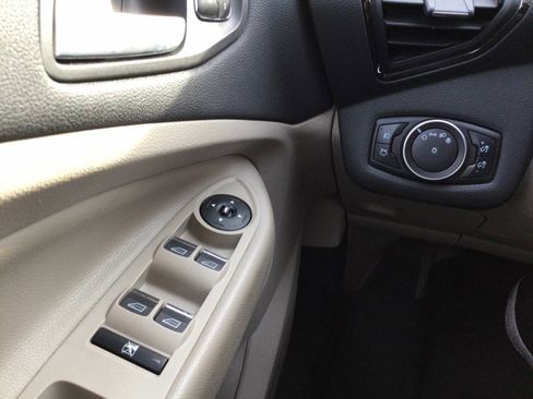 Used 2016 Ford Escape Titanium image 19