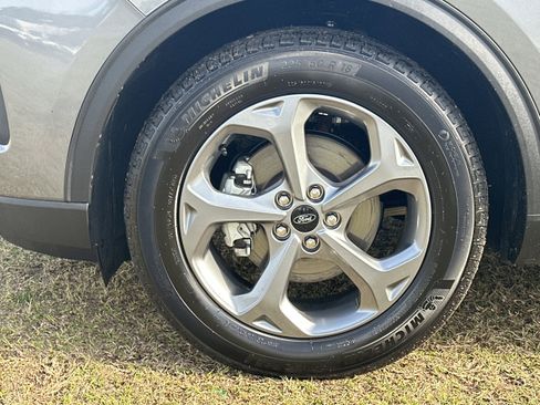 Used 2025 Ford Escape ST-Line image 11