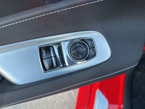 Used 2025 Chevrolet Corvette Stingray Coupe w/ 1LT image 7