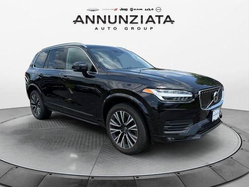 Used 2022 Volvo XC90 T6 Momentum w/ Climate Package image 7