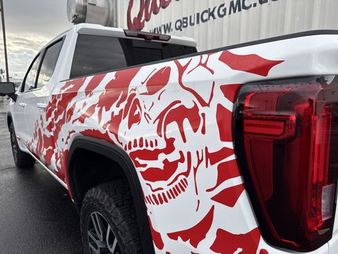 Used 2021 GMC Sierra 1500 AT4 w/ AT4 Value Package image 3