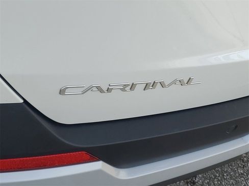 New 2026 Kia Carnival image 28