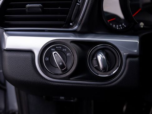 Used 2017 Porsche 911 Carrera S image 18