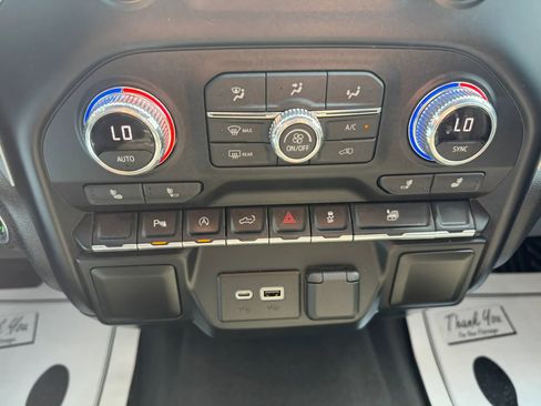 Used 2021 GMC Sierra 1500 Elevation w/ Driver Alert Package I image 9