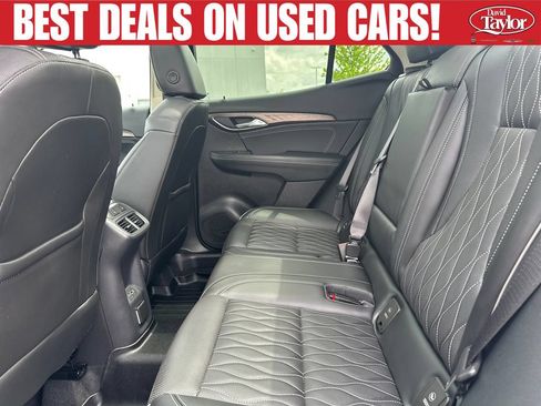 Used 2022 Buick Envision Avenir w/ Technology Package II FWD image 21