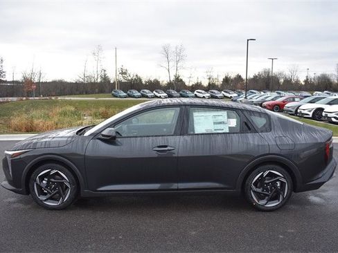 New 2025 Kia K4 EX image 6