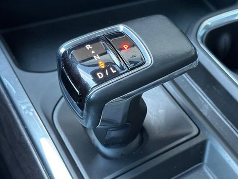 Used 2023 Chevrolet Silverado 1500 LTZ AWD/4WD image 34