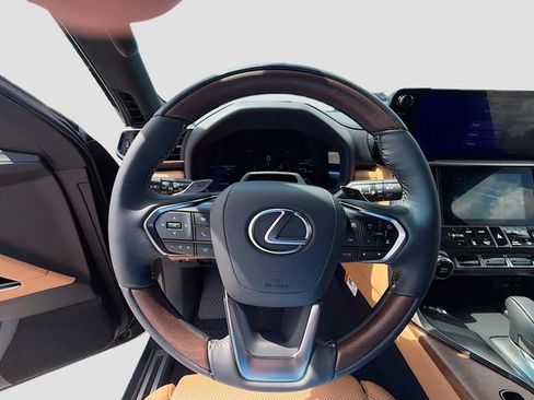 New 2026 Lexus LX 700h Luxury image 39