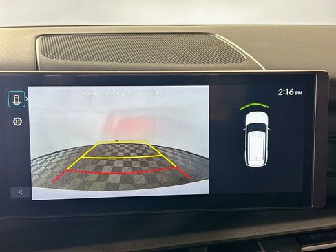 Used 2025 Hyundai Santa Fe SE image 17