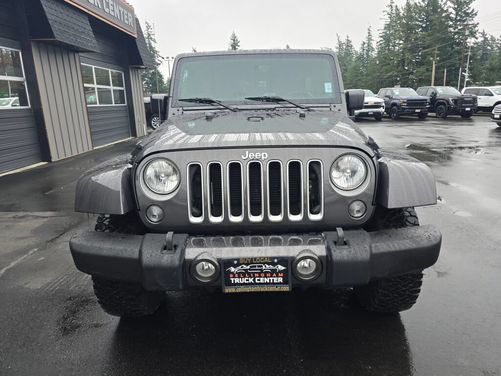 Used 2017 Jeep Wrangler Unlimited Sahara AWD/4WD image 2