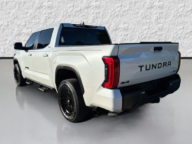Used 2025 Toyota Tundra Limited AWD/4WD image 5