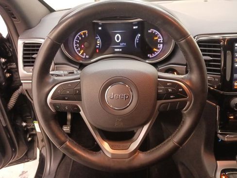 Used 2019 Jeep Grand Cherokee Limited w/ Trailer Tow Group IV image 15