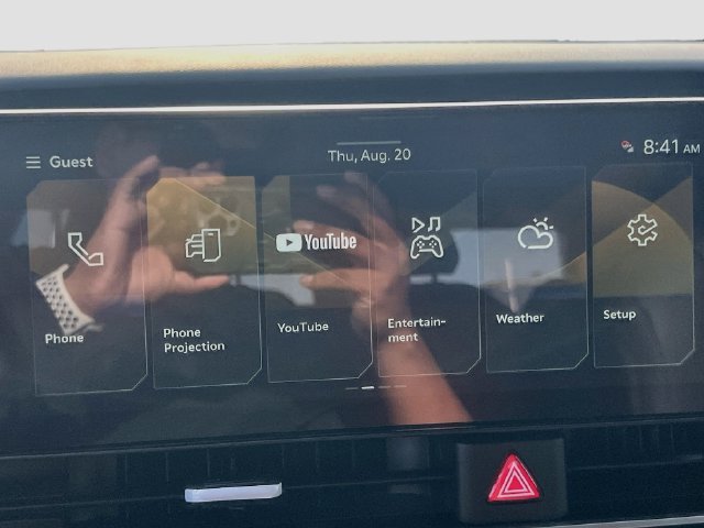 New 2027 Kia Carnival LXS FWD image 15