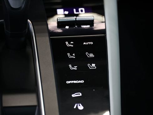 Certified 2025 Porsche Macan GTS AWD/4WD image 64