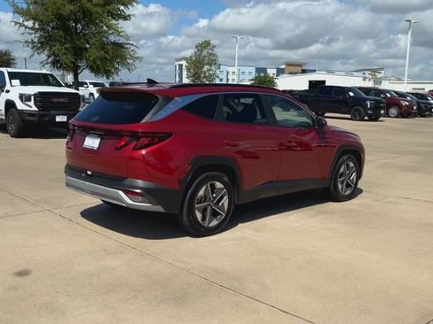 Used 2025 Hyundai Tucson SEL FWD image 8