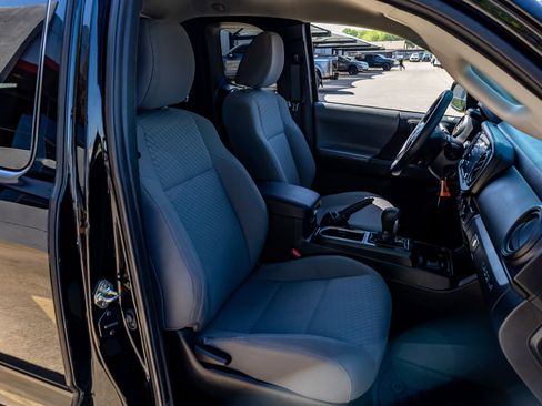 Used 2020 Toyota Tacoma SR w/ SX Package image 28
