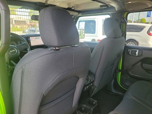 Used 2025 Jeep Wrangler Unlimited Sport AWD/4WD image 9