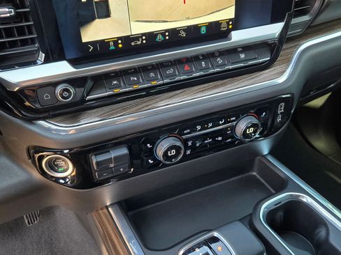 Certified 2023 Chevrolet Silverado 1500 LT Trail Boss w/ LT Trail Boss Premium Package image 19