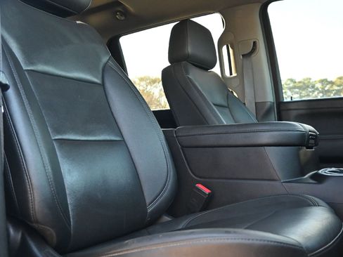 Used 2021 GMC Sierra 3500 SLT w/ SLT Convenience Package image 35