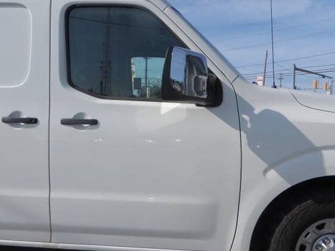 Used 2019 Nissan NV 2500 SV RWD image 26